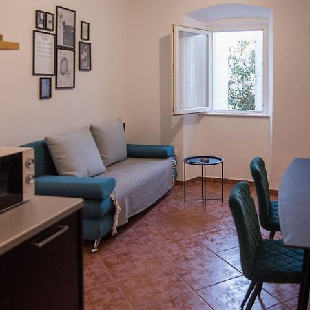 Apartmani Stones Sutivan I Eksteriør bilde
