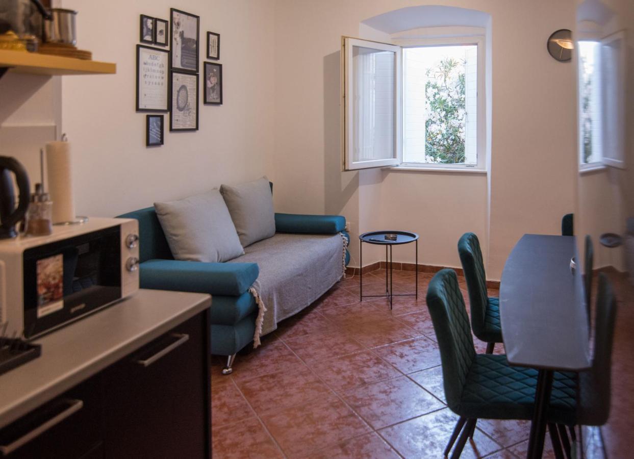 Apartmani Stones Sutivan I Eksteriør bilde