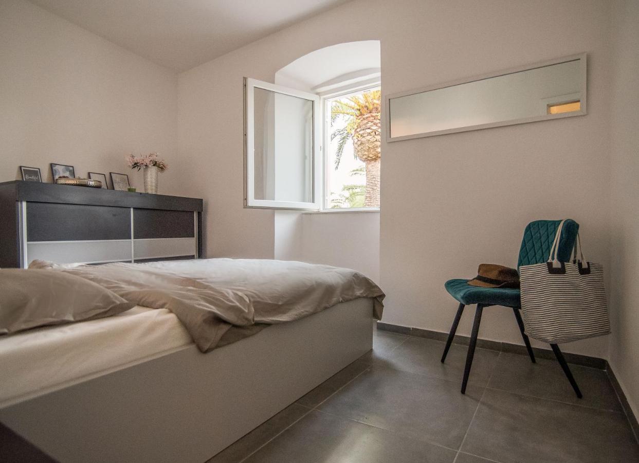 Apartmani Stones Sutivan I Eksteriør bilde